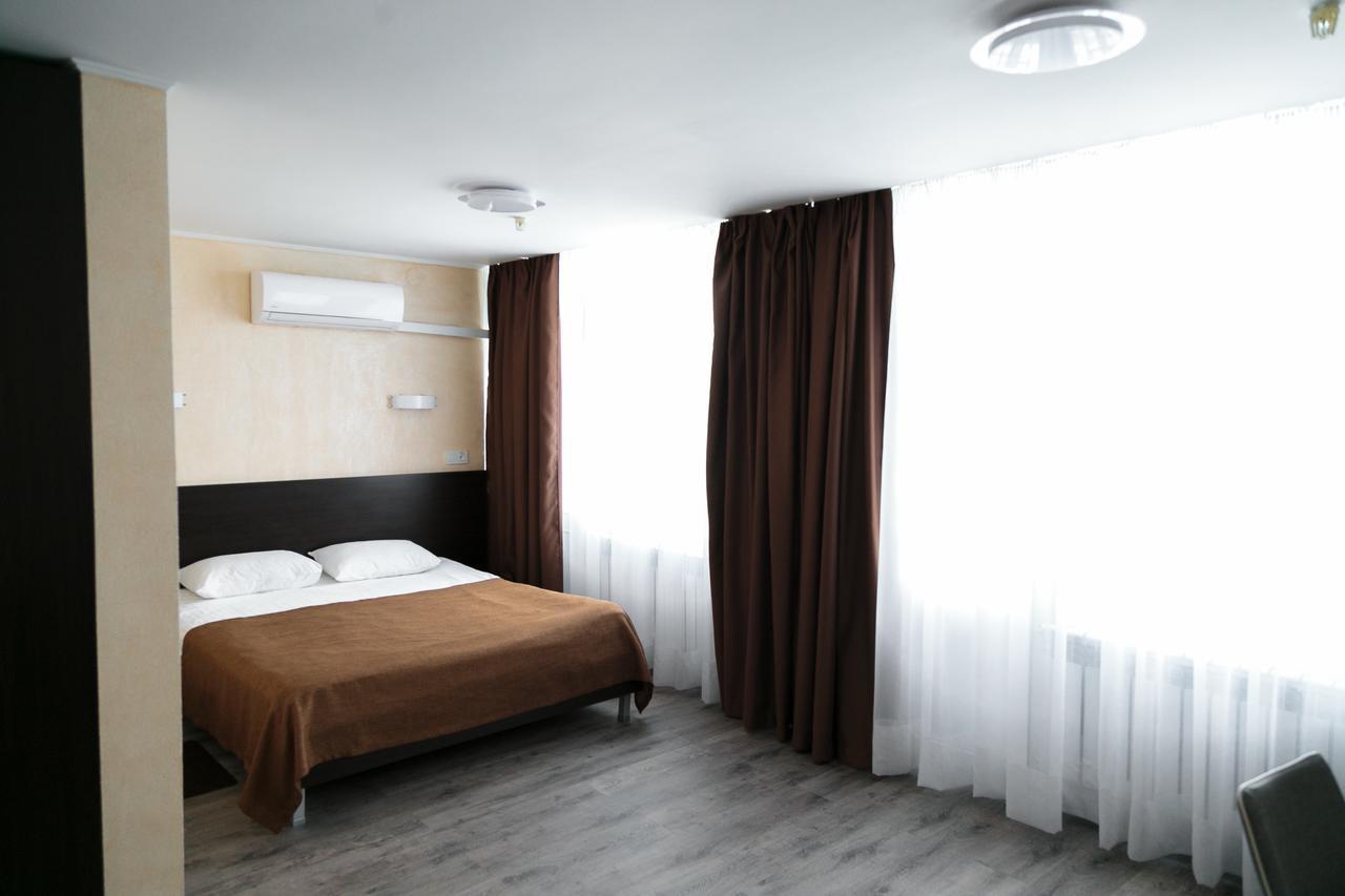 Tourist Hotel Charkiw Exterior foto